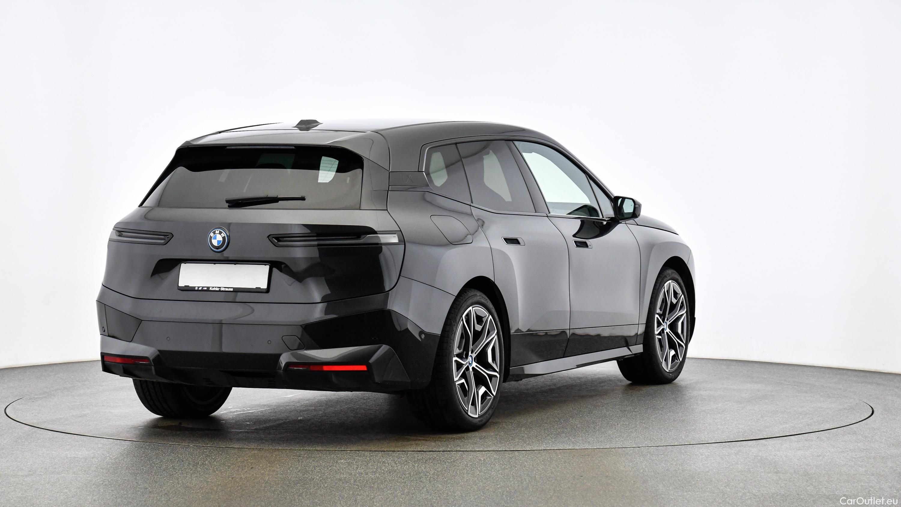 Bmw  iX xDrive40 71kWh - Automatic Electric  14 #9