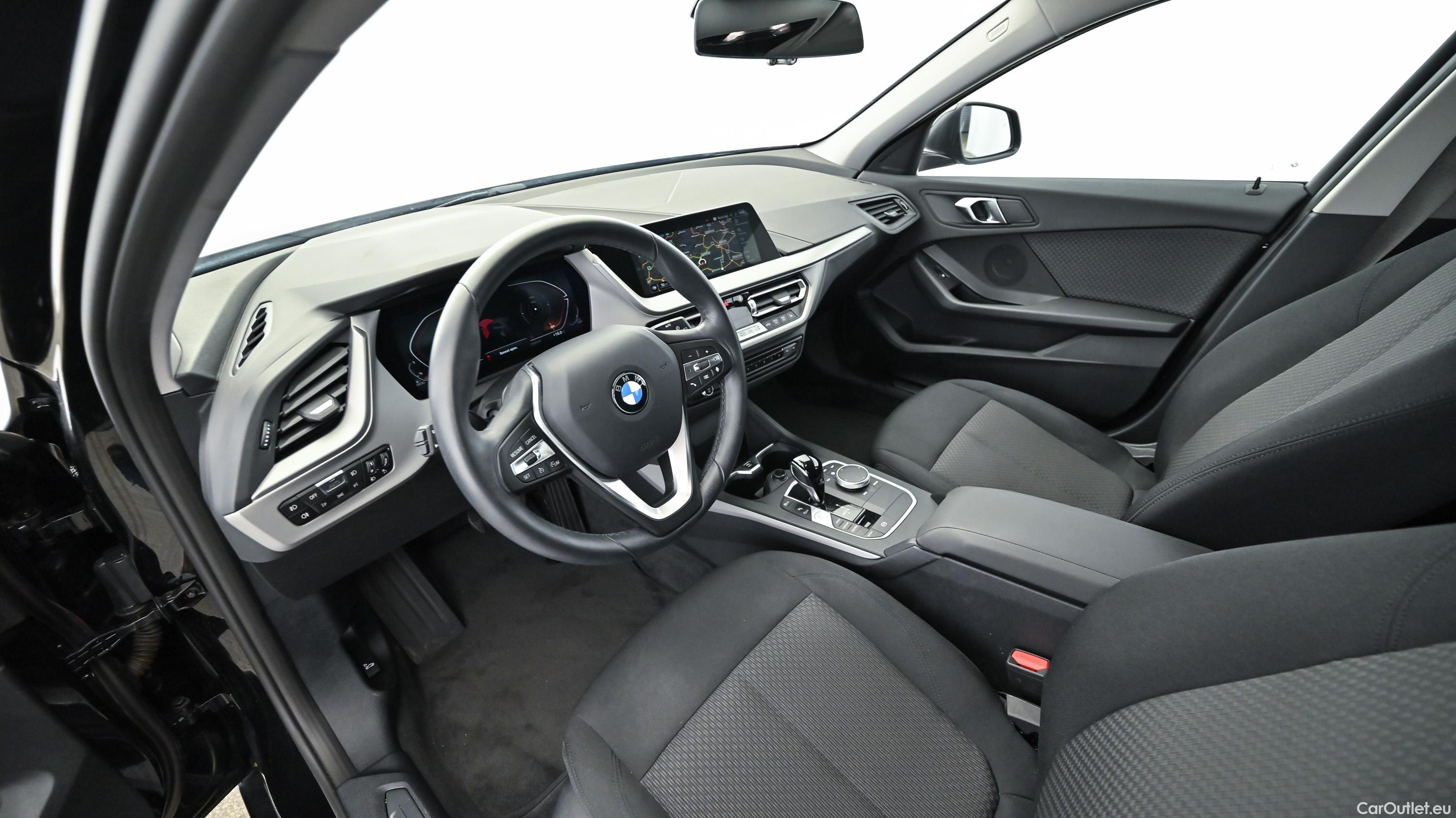 Bmw  Serie 1 xDrive Aut. (F40) - Automatic Diesel  21 #25