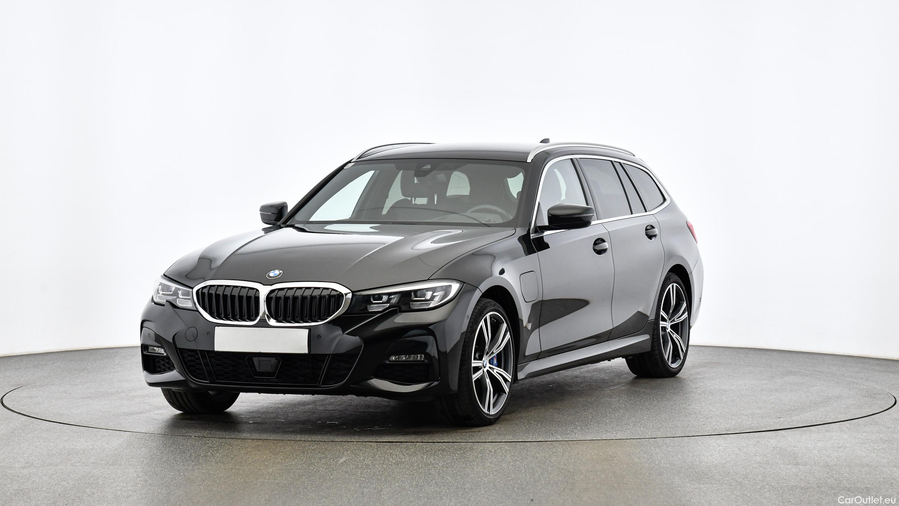 Bmw  Serie 3 PHEV xDrive Touring Aut. (G21) M Sport Automatic Petrol/Electric  35 #1