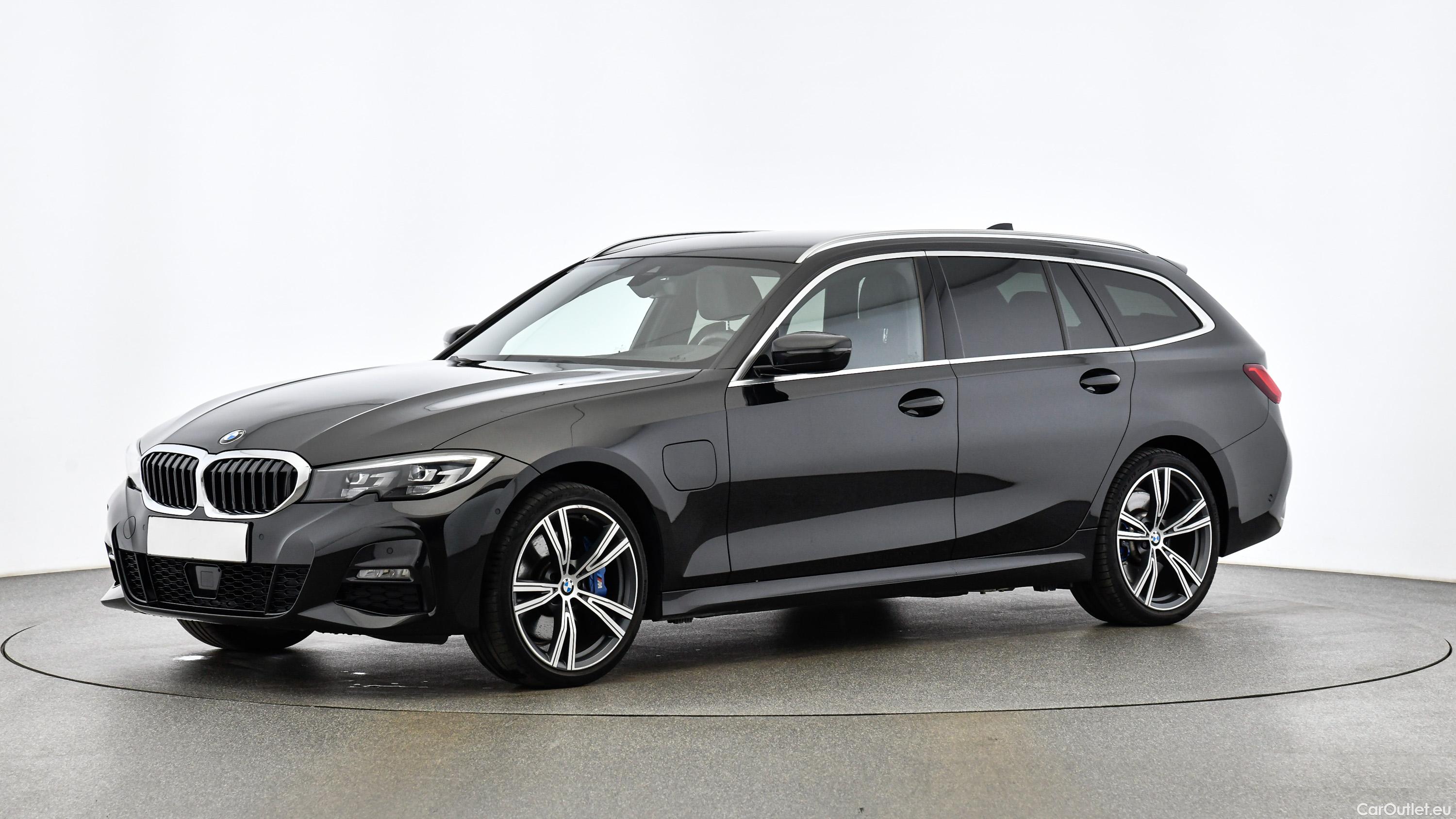Bmw  Serie 3 PHEV xDrive Touring Aut. (G21) M Sport Automatic Petrol/Electric  35 #2