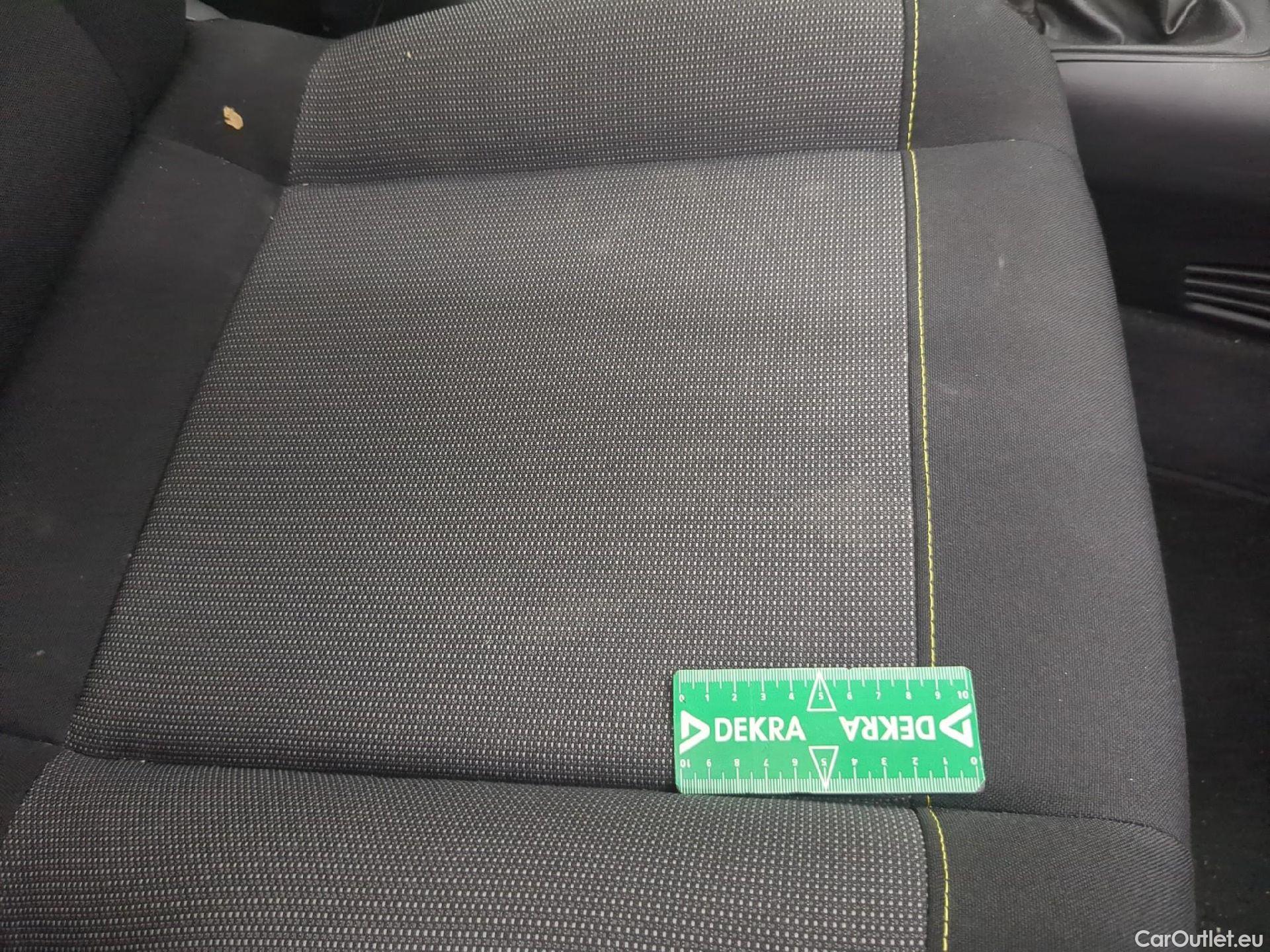  Citroen  C3  Société Feel 1.2 PureTech 80CV BVM5 E6d #1