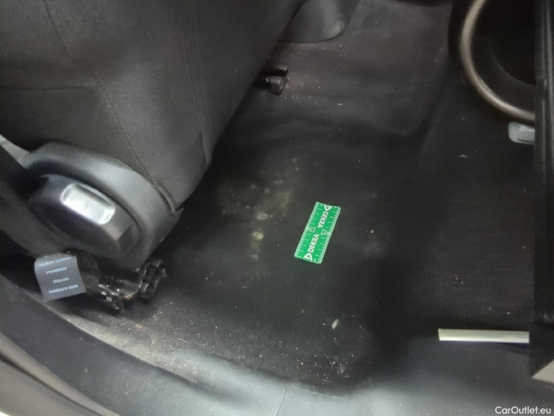  Citroen  C3  Société Feel 1.2 PureTech 80CV BVM5 E6d #5
