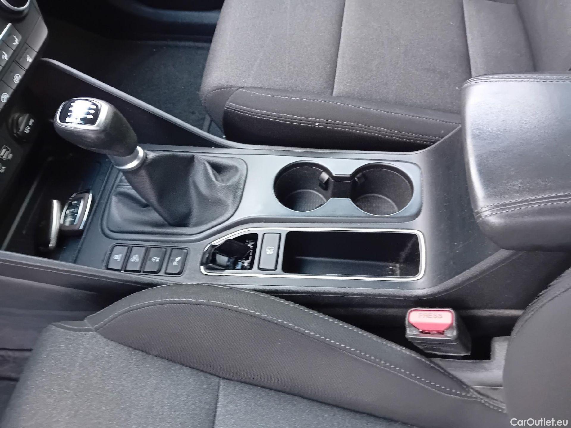  Hyundai  Tucson HYUNDAI  / 2018 / 5P / todoterreno 1.6 CRDI 85kW (116CV) 48V Tecno 4X2 #6