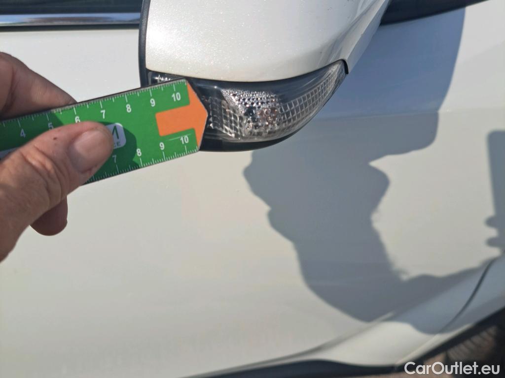 Toyota  C-HR TOYOTA  / 2019 / 5P / todoterreno 1.8 125H Advance #16