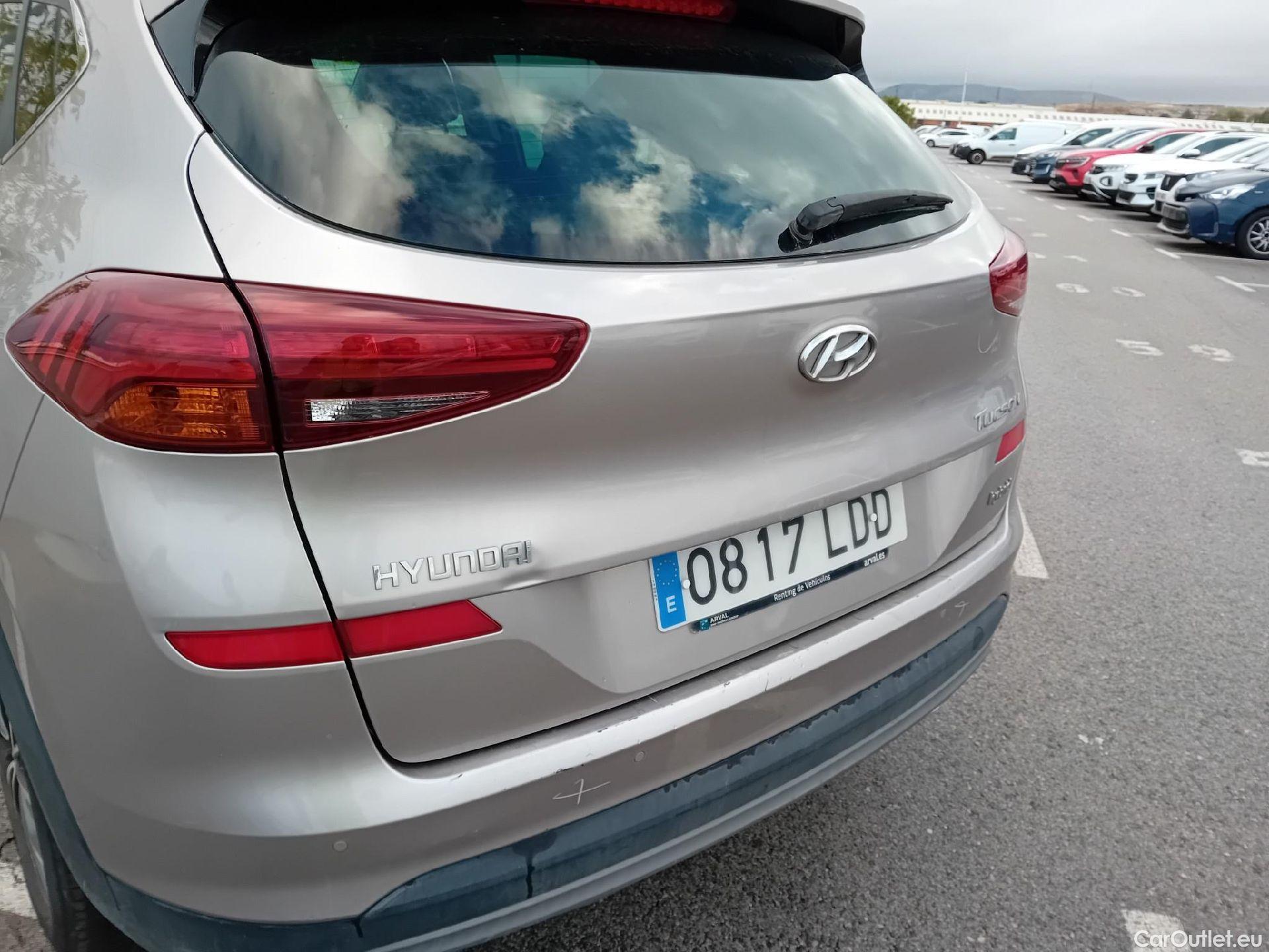  Hyundai  Tucson HYUNDAI  / 2018 / 5P / todoterreno 1.6 CRDI 85kW (116CV) 48V Tecno 4X2 #30