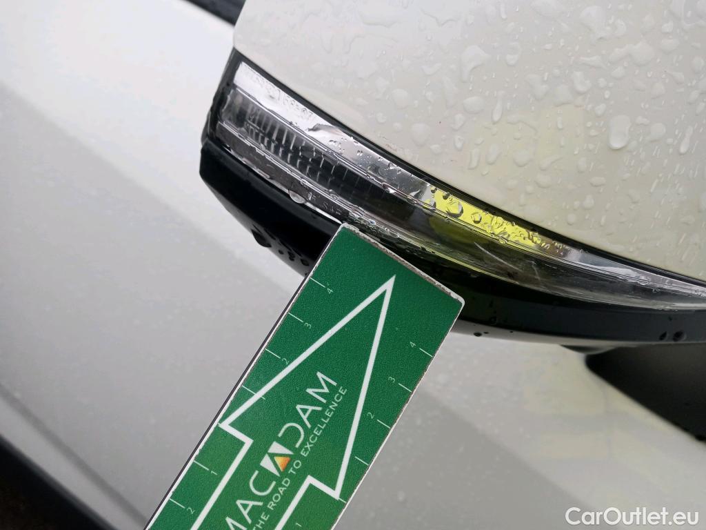  Toyota  RAV4 TOYOTA  / 2018 / 5P / todoterreno 2.5l 220H Luxury #10