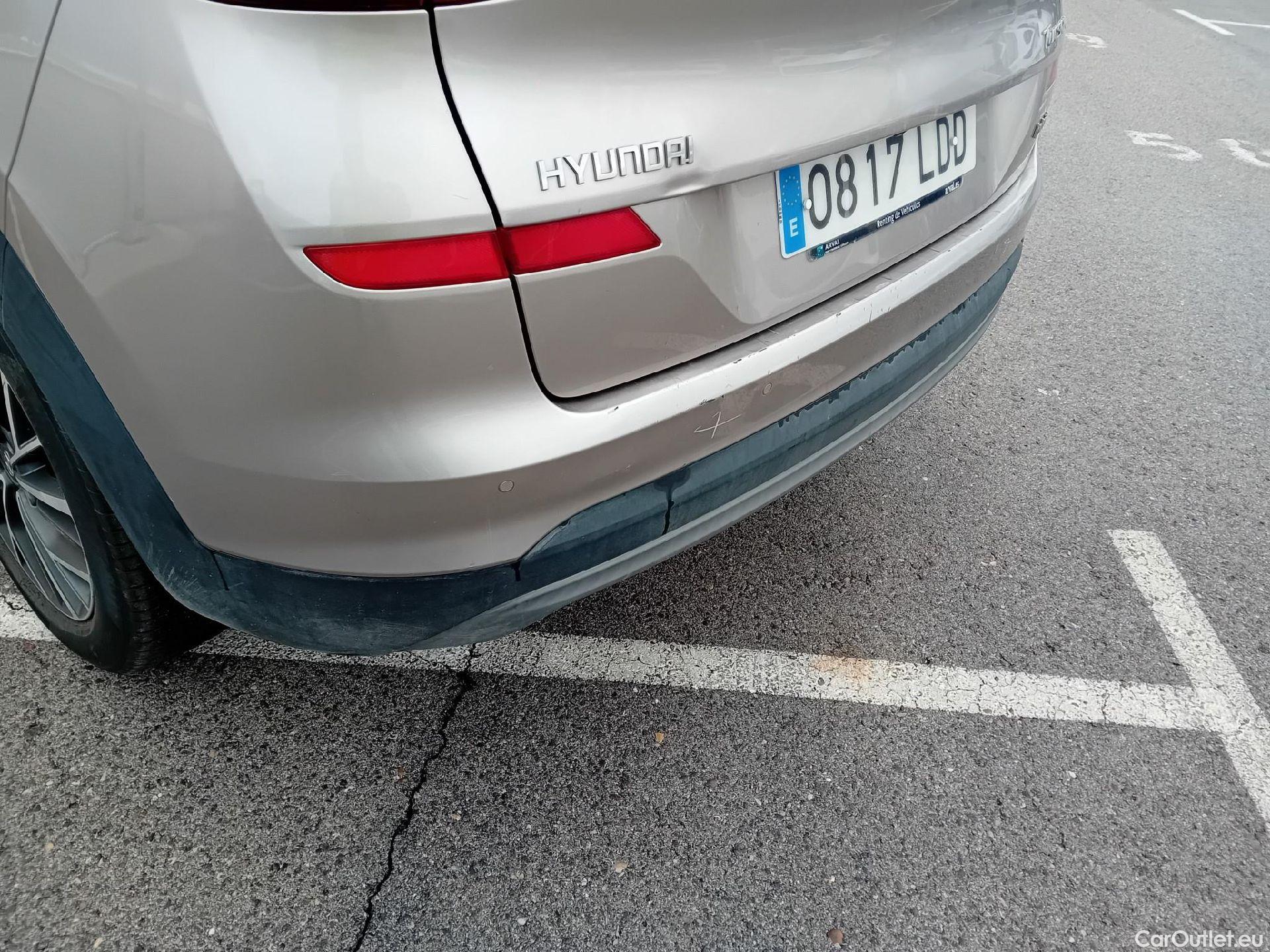  Hyundai  Tucson HYUNDAI  / 2018 / 5P / todoterreno 1.6 CRDI 85kW (116CV) 48V Tecno 4X2 #32