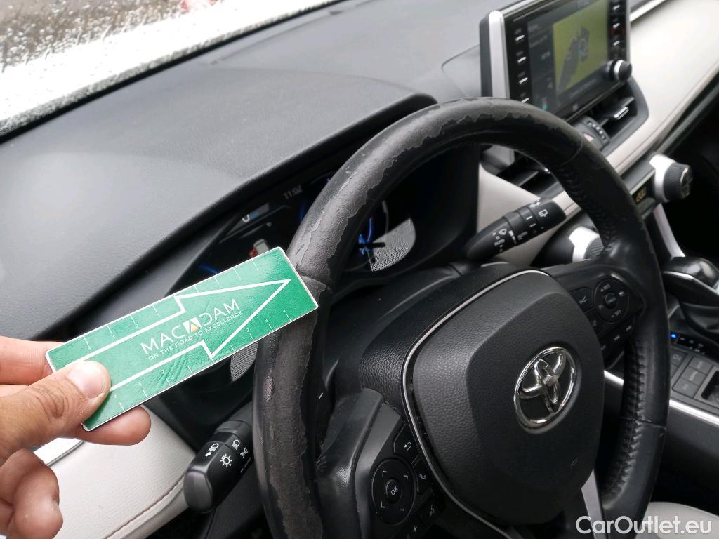  Toyota  RAV4 TOYOTA  / 2018 / 5P / todoterreno 2.5l 220H Luxury #2