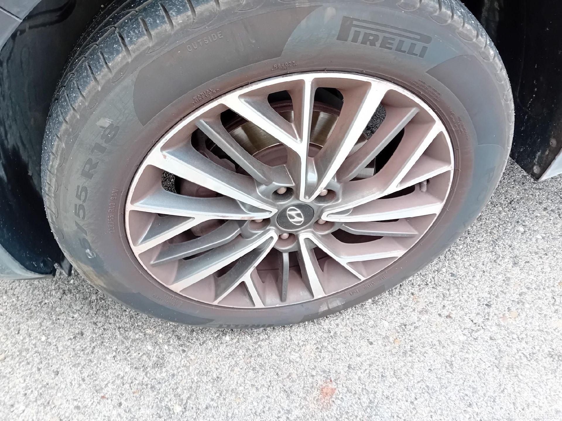  Hyundai  Tucson HYUNDAI  / 2018 / 5P / todoterreno 1.6 CRDI 85kW (116CV) 48V Tecno 4X2 #20