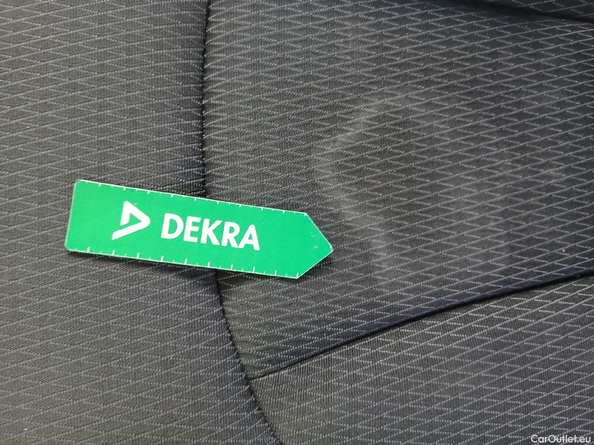  Land Rover  Discovery SSANGYONG Rexton / 2021 / 5P / todoterreno D22DTR 4x4 Pro Auto #17