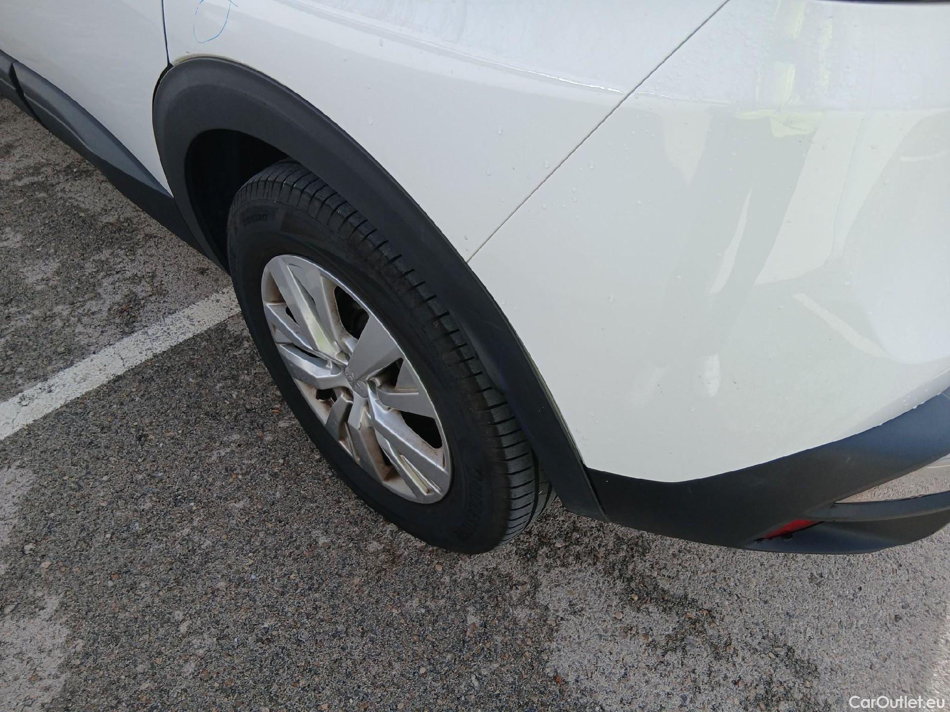  Peugeot  3008 PEUGEOT  / 2016 / 5P / todoterreno 1.5L BlueHDi 96kW (130CV) S&S Active (AC2) #20