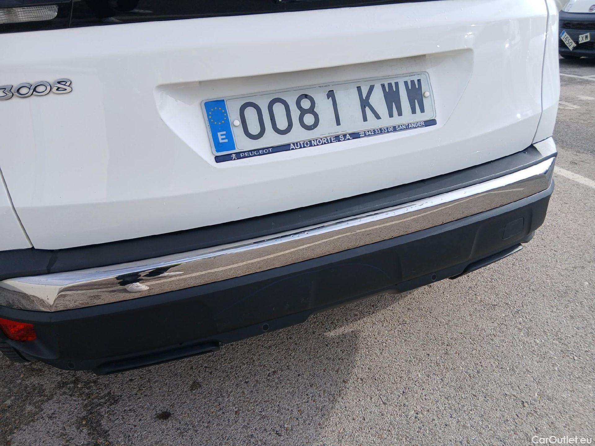  Peugeot  3008 PEUGEOT  / 2016 / 5P / todoterreno 1.5L BlueHDi 96kW (130CV) S&S Active (AC2) #21