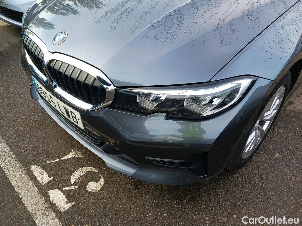  Bmw  Serie 3 BMW  / 2019 / 5P / familiar 318d Auto.Touring #17