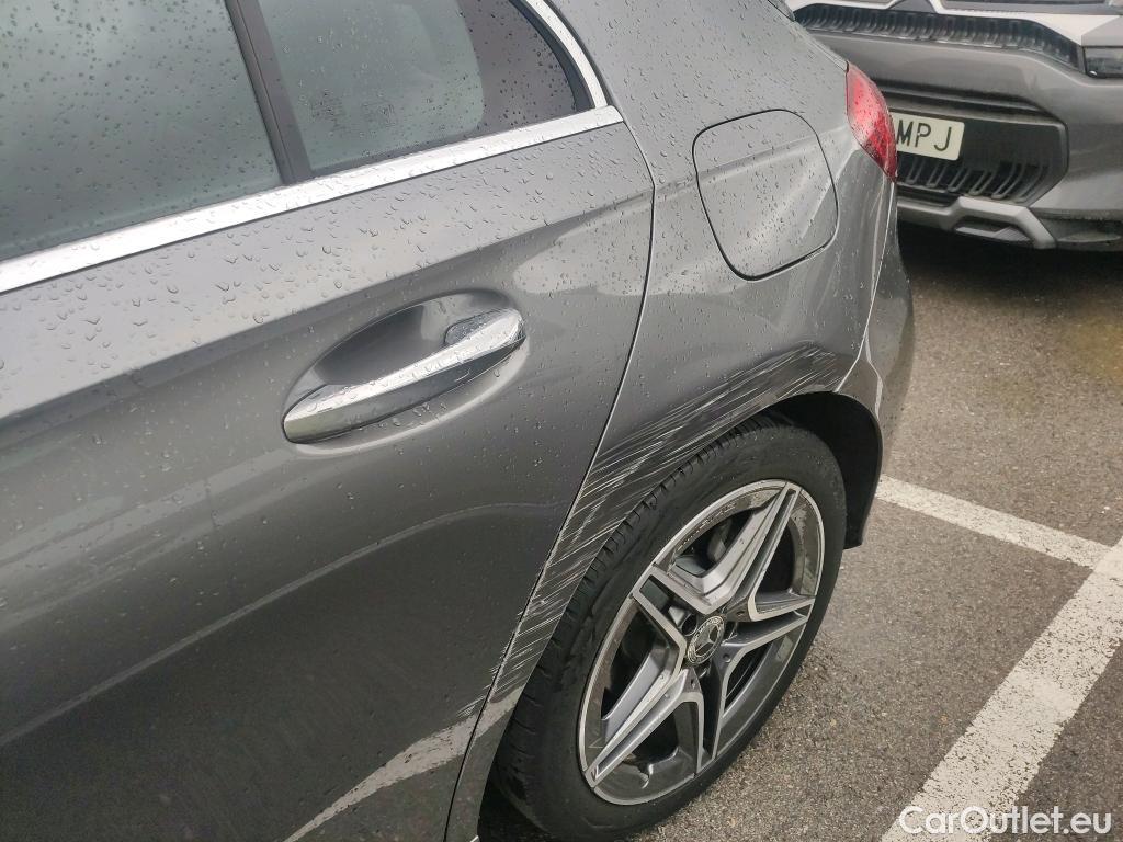  Mercedes  A-Klasse MERCEDES-BENZ Clase A / 2018 / 5P / berlina con portón A 200 d #1