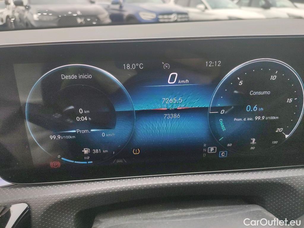  Mercedes  A-Klasse MERCEDES-BENZ Clase A / 2018 / 5P / berlina con portón A 200 d #30