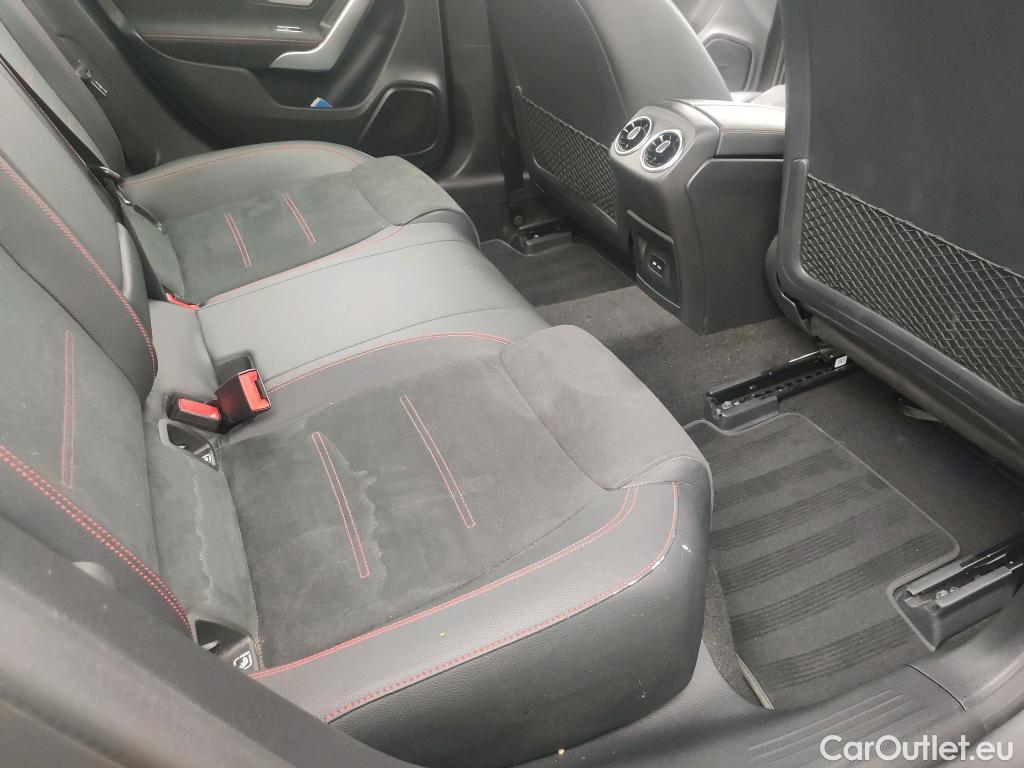  Mercedes  A-Klasse MERCEDES-BENZ Clase A / 2018 / 5P / berlina con portón A 200 d #21