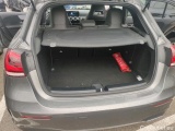 Mercedes  A-Klasse MERCEDES-BENZ Clase A / 2018 / 5P / berlina con portón A 200 d #8