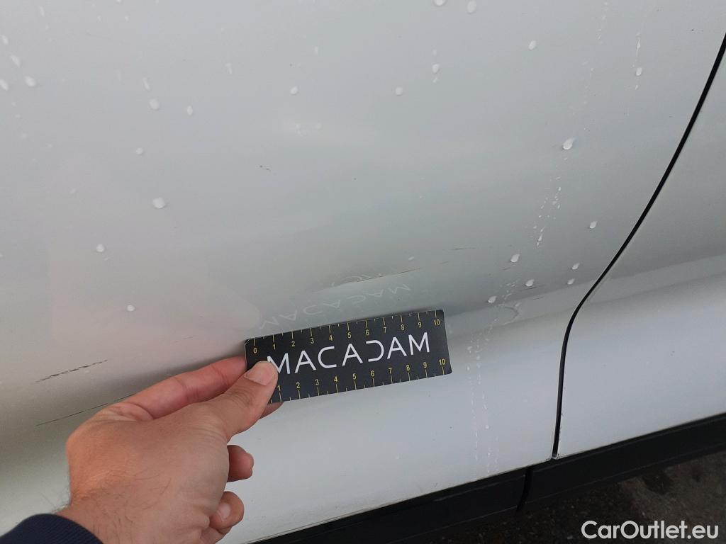  Ford  Kuga FORD  / 2019 / 5P / todoterreno Titanium 2.5 Duratec FHEV 140kW Auto #5