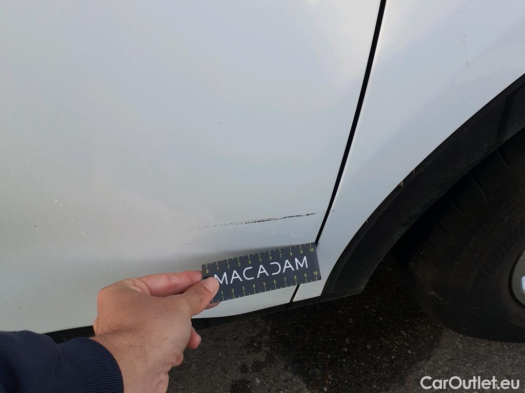  Ford  Kuga FORD  / 2019 / 5P / todoterreno Titanium 2.5 Duratec FHEV 140kW Auto #11