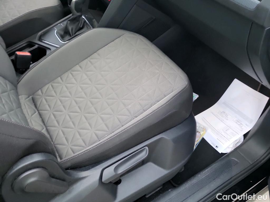  Volkswagen  Tiguan VOLKSWAGEN  / 2020 / 5P / todoterreno Life 2.0 TDI 110kW (150CV) DSG (AC2) #18