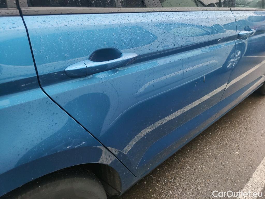  Volkswagen  Touran VOLKSWAGEN  / 2015 / 5P / monovolumen compacto Advance 2.0 TDI 110kW (150CV) #7