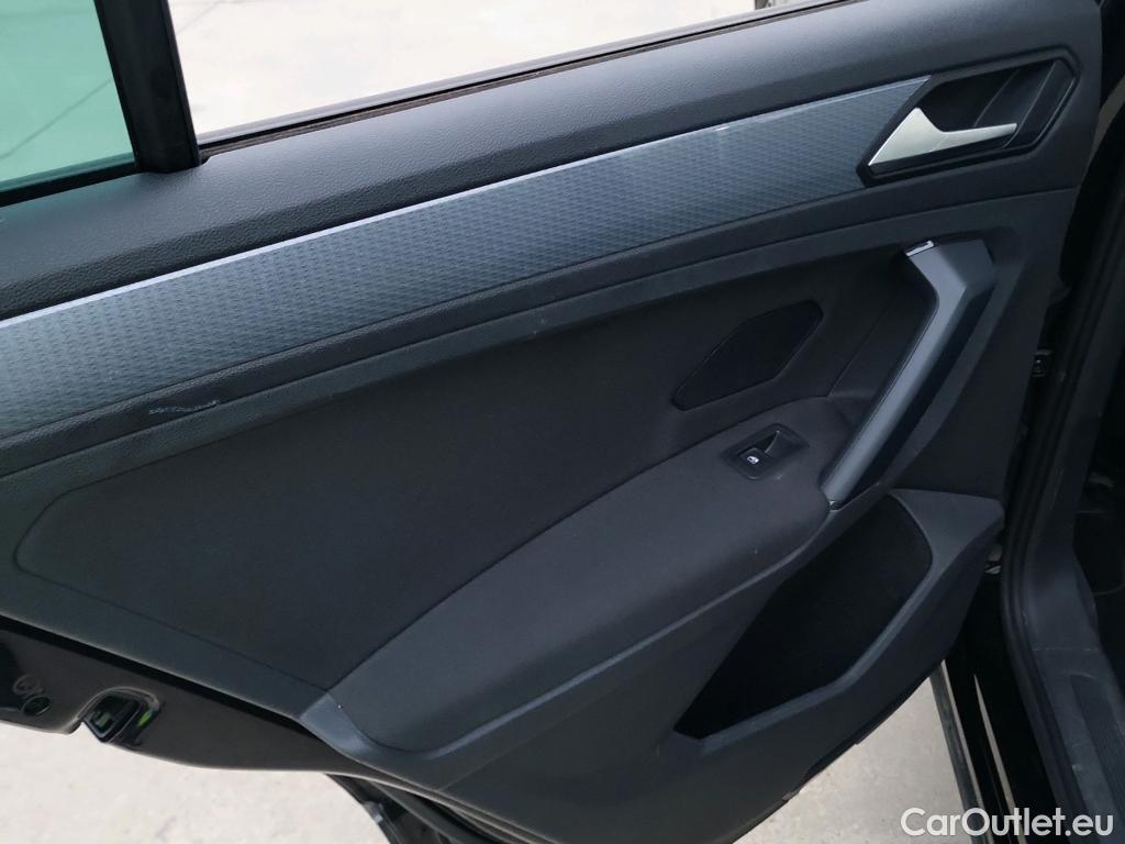  Volkswagen  Tiguan VOLKSWAGEN  / 2020 / 5P / todoterreno Life 2.0 TDI 110kW (150CV) DSG (AC2) #10