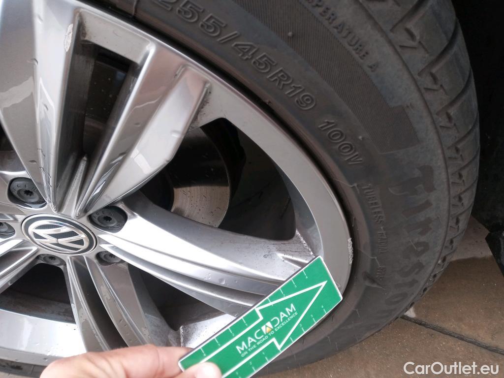  Volkswagen  Tiguan VOLKSWAGEN  / 2016 / 5P / todoterreno Advance 2.0 TDI 110kW (150CV) DSG #8