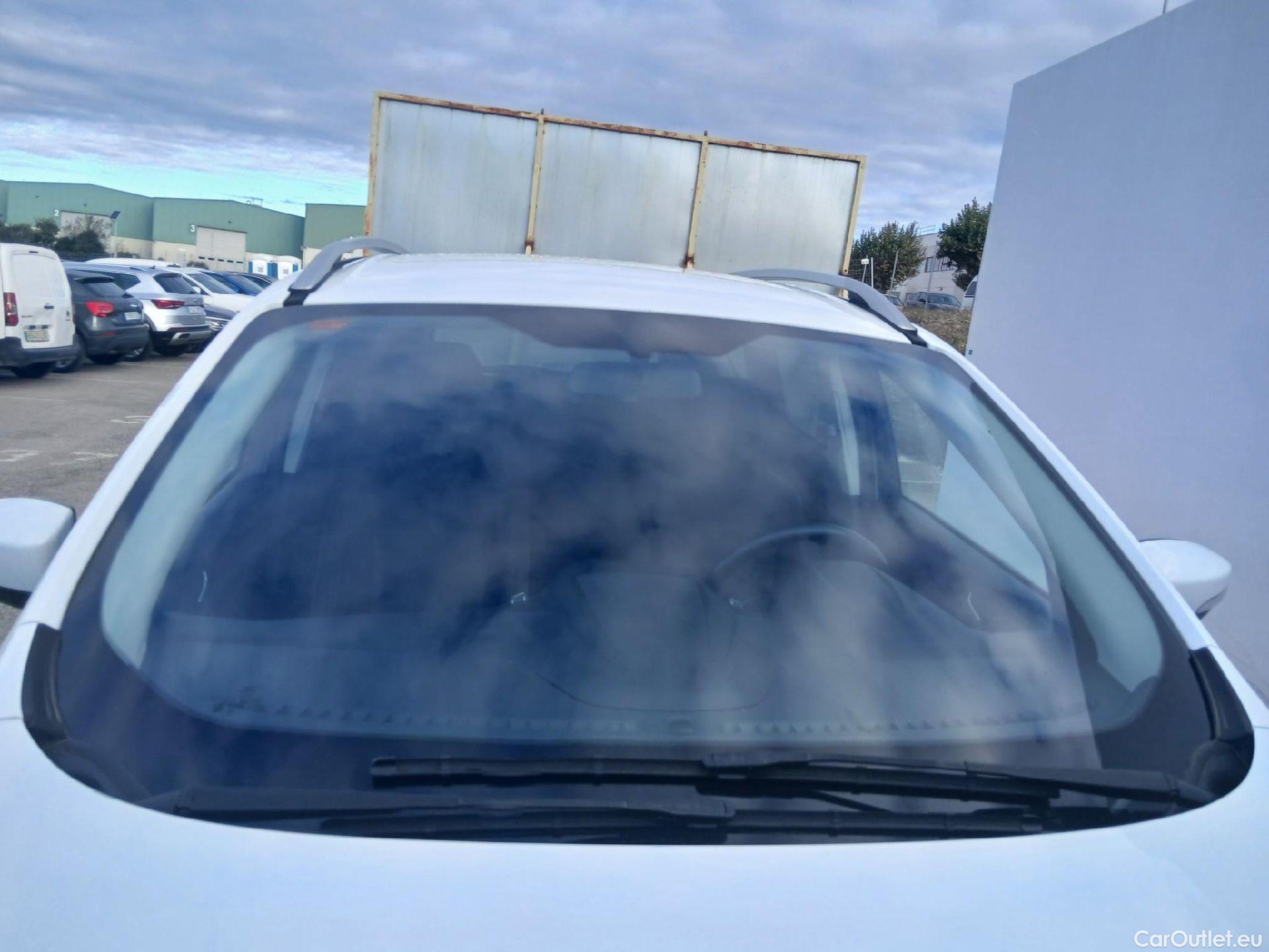  Ford  Kuga FORD  / 2016 / 5P / todoterreno 1.5 EcoBoost 88kW 4x2 Trend+ (CX) #8