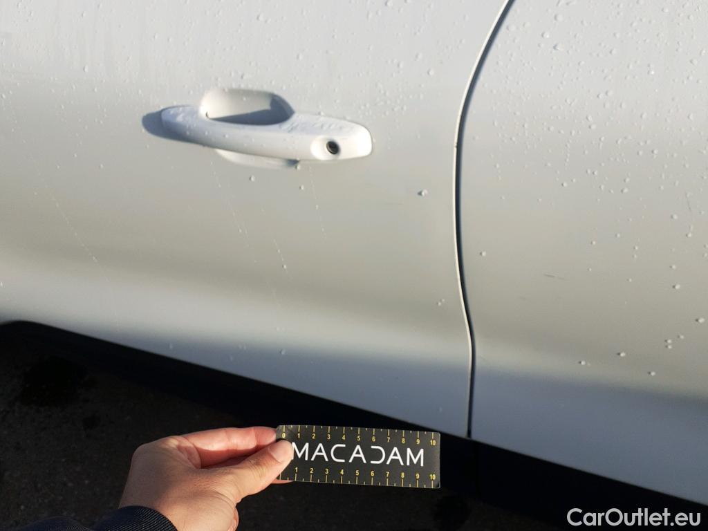  Ford  Kuga FORD  / 2019 / 5P / todoterreno Titanium 2.5 Duratec FHEV 140kW Auto #9
