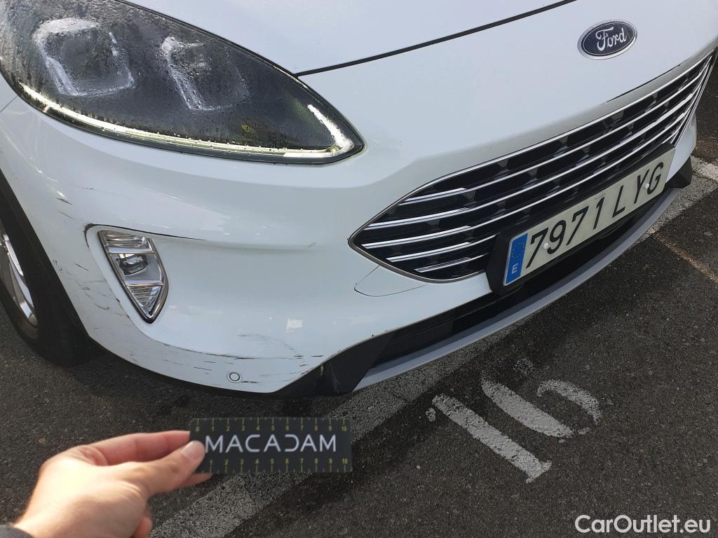  Ford  Kuga FORD  / 2019 / 5P / todoterreno Titanium 2.5 Duratec FHEV 140kW Auto #31
