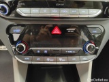  Hyundai   Ioniq Hyundai 1.6 Plug-in Hybride Executive 5d #26