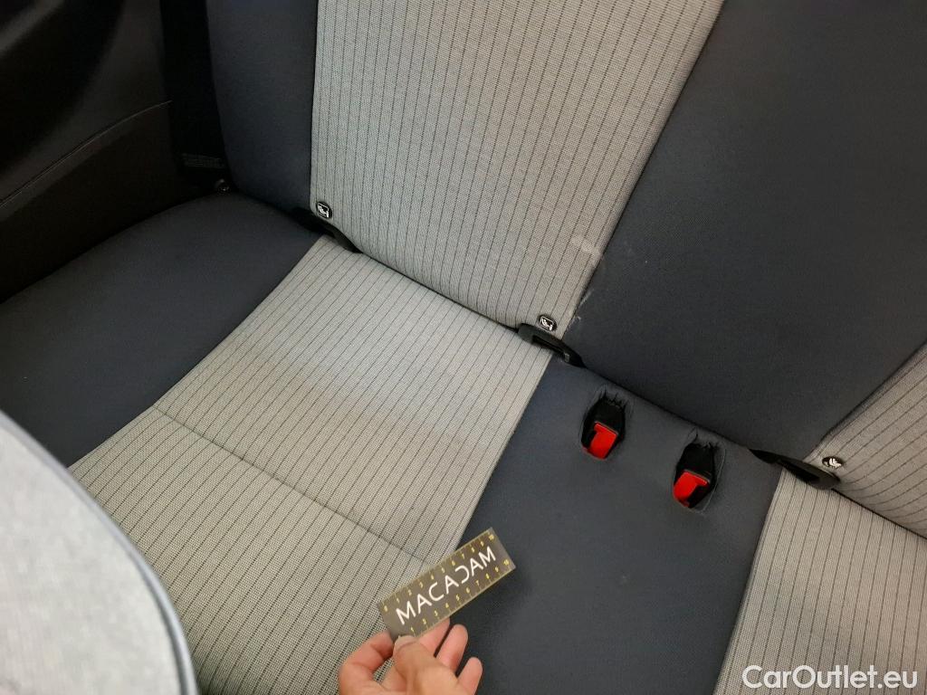  Fiat  500 FIAT   2020  3P  Berline 42kWh Icône #44
