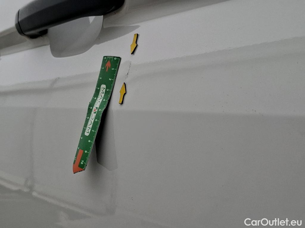  Volkswagen  Crafter  Fourgon Fourgon 30 mittlerer Radstand mit Hochdach FWD 2.0 #47