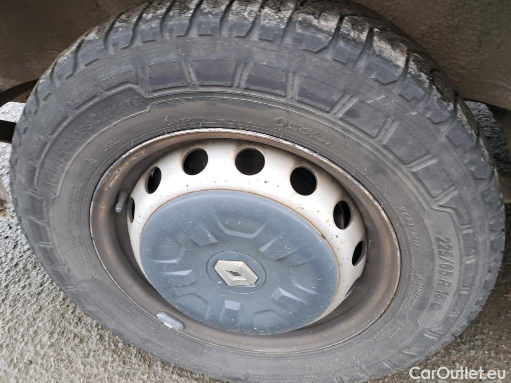  Renault  Master  III Fourgon L2H2 3 5 Grand Confort #24