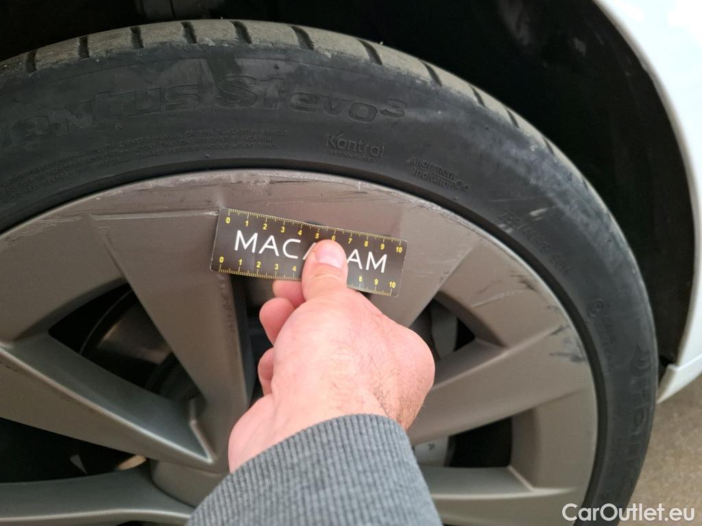  Tesla  Model 3 TESLA  / 2018 / 4P / Berline Grande Autonomie #11