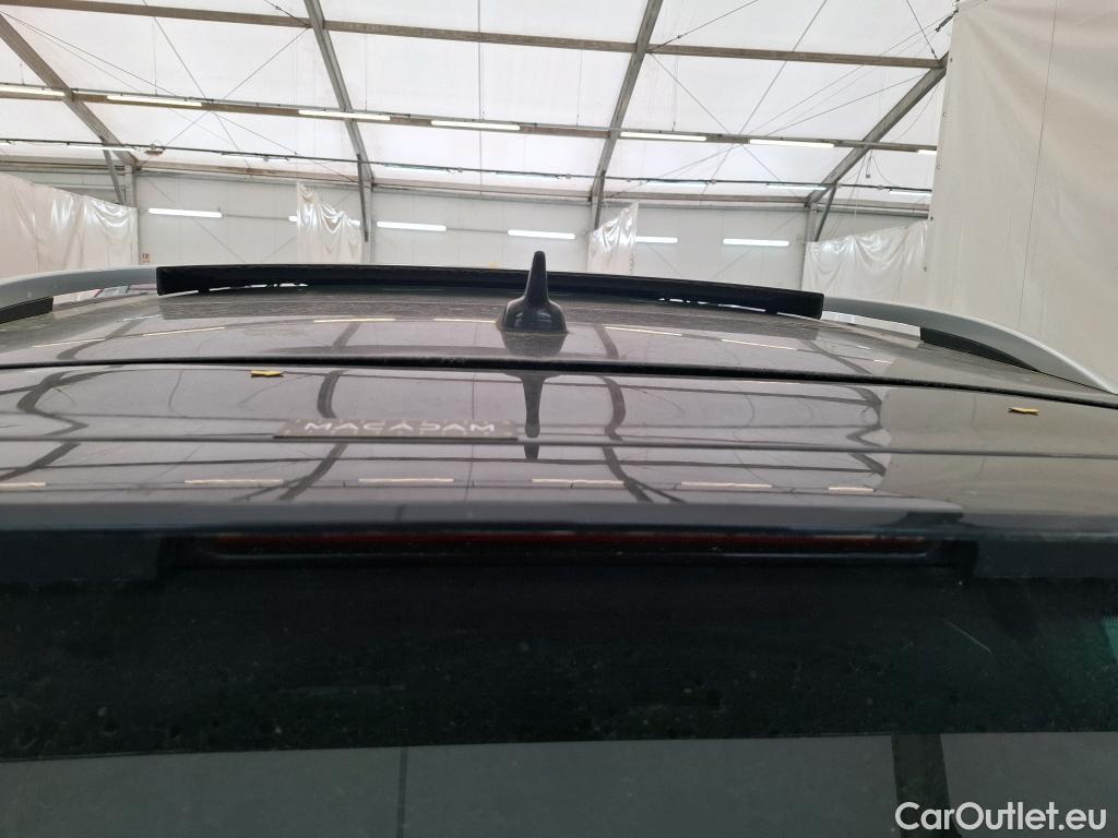  Volkswagen  Tiguan VOLKSWAGEN   2020 5P SUV 1 4 eHybrid 245 DSG6 R Line Exclusive #9