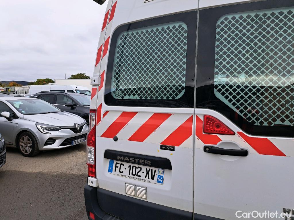  Renault  Master  III Fourgon L2H2 3 5 Grand Confort #30