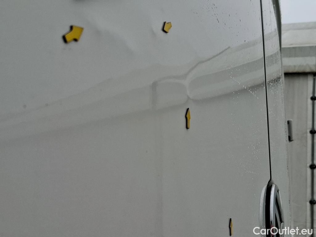 Volkswagen  Crafter  Fourgon Fourgon 30 mittlerer Radstand mit Hochdach FWD 2.0 #4
