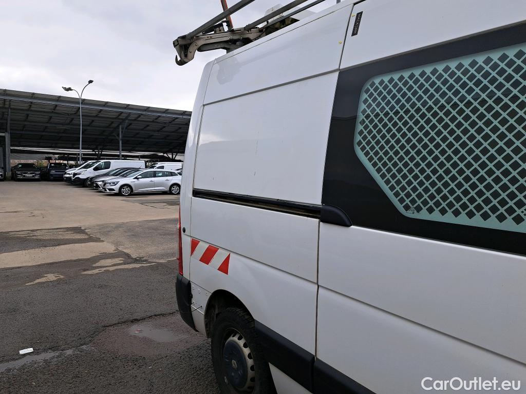  Renault  Master  III Fourgon L2H2 3 5 Grand Confort #1