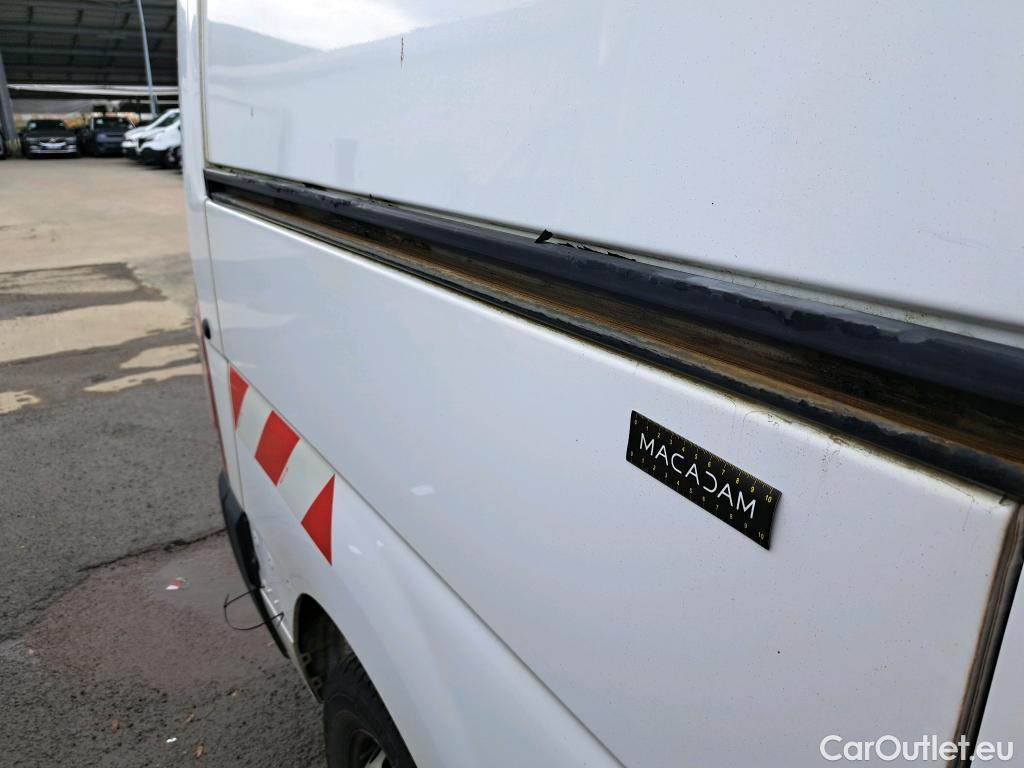  Renault  Master  III Fourgon L2H2 3 5 Grand Confort #28