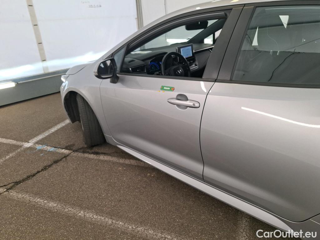  Toyota  Corolla TOYOTA  / 2018 / 5P / Berline Hybride 184h Dynamic Business Beyond Zer #30