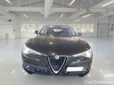 Alfa Romeo   STELVIO ALFA ROMEO / 2017 / 5P / SUV 2.2 TURBO DIESEL 190CV BUSINESS AT8 Q4 #6