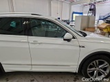  Volkswagen  Tiguan VOLKSWAGEN  / 2016 / 5P / SUV 2.0 TDI SCR 110KW SPORT BMT DSG #57