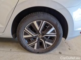  Volkswagen  Touran VOLKSWAGEN  / 2015 / 5P / MONOVOLUME 2.0 TDI SCR EXECUTIVE DSG #19