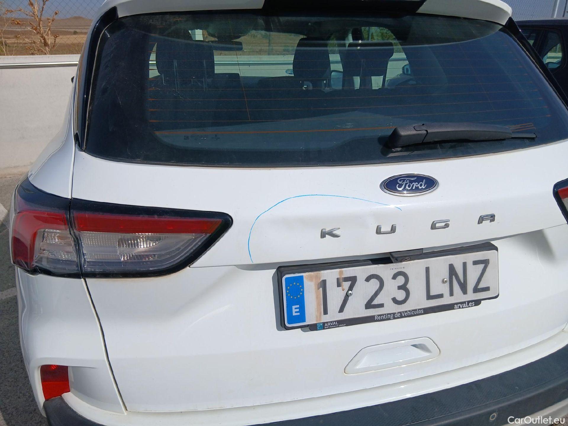  Ford  Kuga FORD  / 2019 / 5P / todoterreno Titanium 1.5 EcoBoost 110kW (150CV) #23