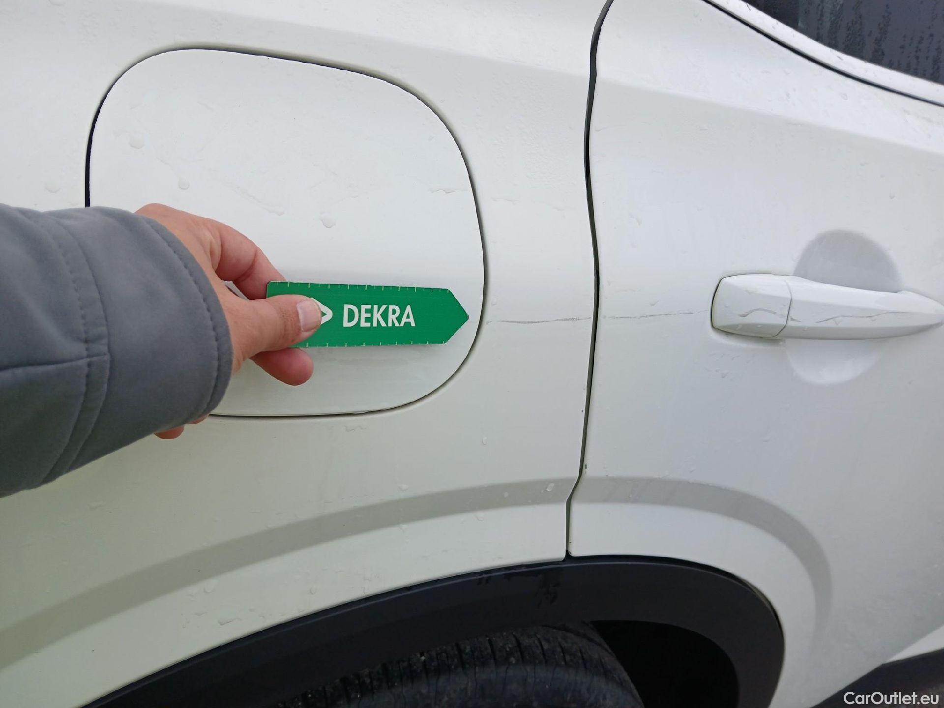  Nissan  Qashqai NISSAN  / 2021 / 5P / todoterreno DIG-T 103kW (140CV) mHEV 4x2 Acenta #25