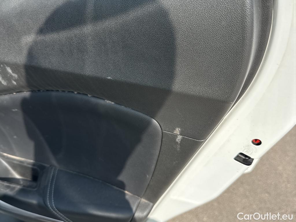  Opel   Grandland X OPEL Grandland / 2021 / 5P / todoterreno  1.5 CDTi Business Edition Auto #31