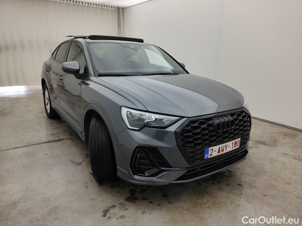 Audi  Q3 Audi  Sportback 45 TFSI e S tronic S Line 5d #8