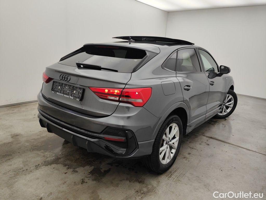 Audi  Q3 Audi  Sportback 45 TFSI e S tronic S Line 5d #2