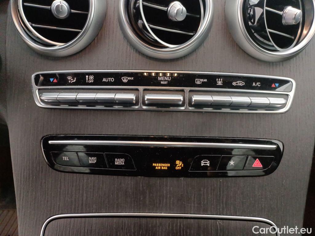 Mercedes  G-Klasee Mercedes-Benz GLC Coupé GLC 300 de 4MATIC 5d #31